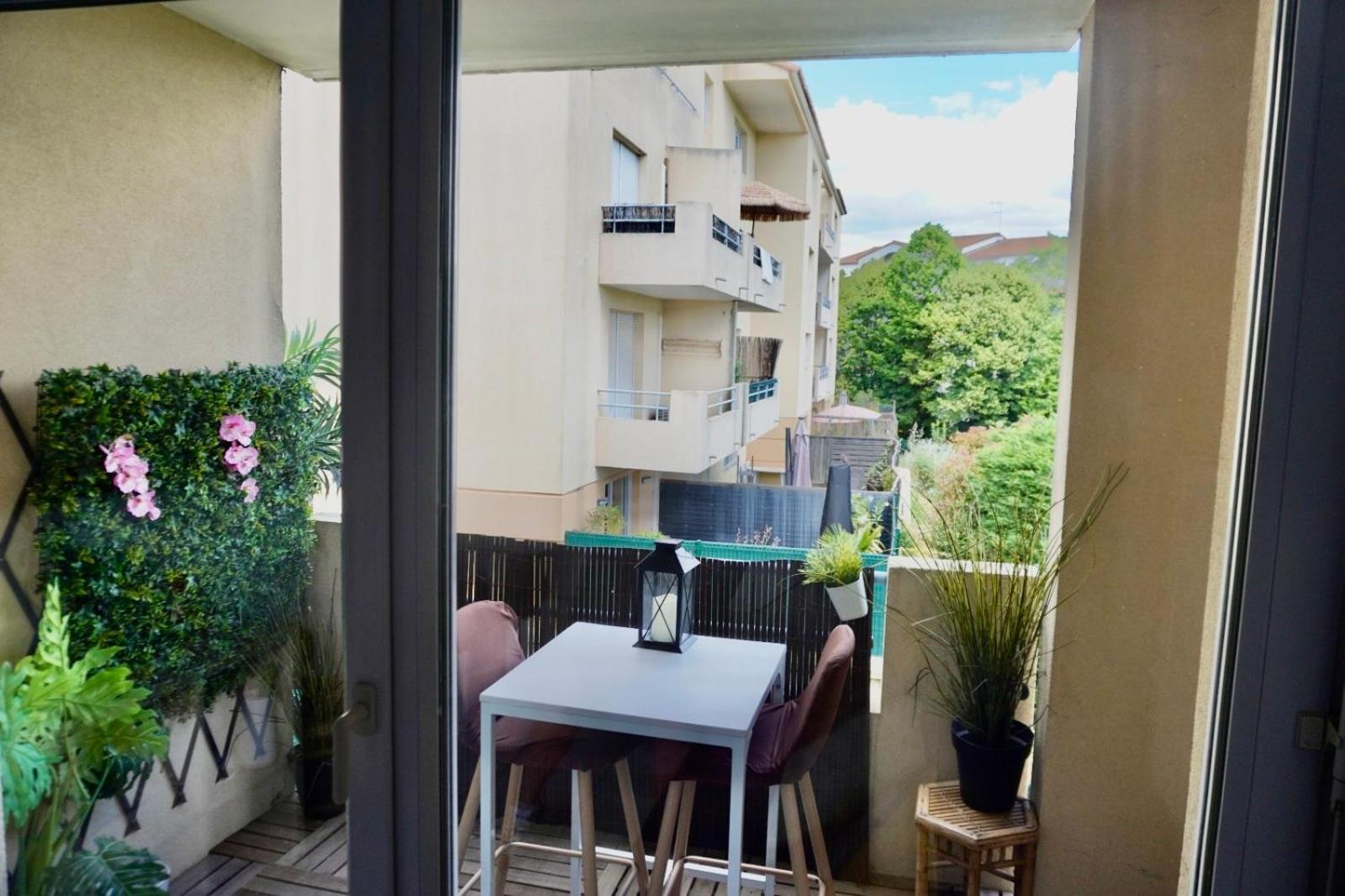 T2 Lumineux Et Piscine Appartement Montpellier Buitenkant foto